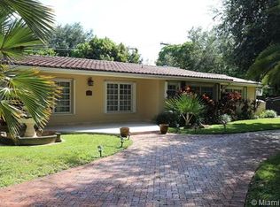 9040 SW 96th St, Miami, FL 33176