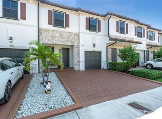 10269 W 32nd Ln, Hialeah, FL 33018