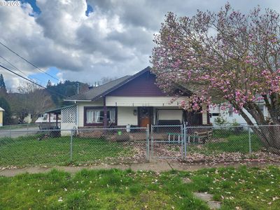 176 NE Broadway St, Myrtle Creek, OR, 97457