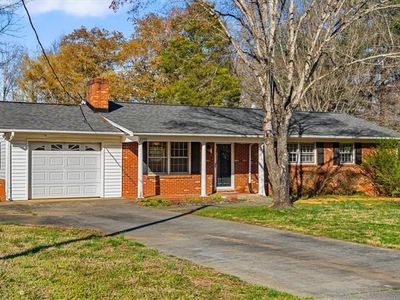 2509 N Berry St, Germanton, NC, 27019