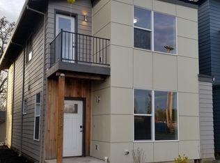 2819 SE Brookwood Ave, Hillsboro, OR 97123