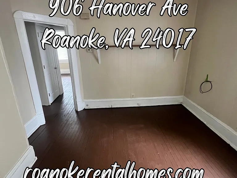 906 Hanover Ave NW — Photo 4