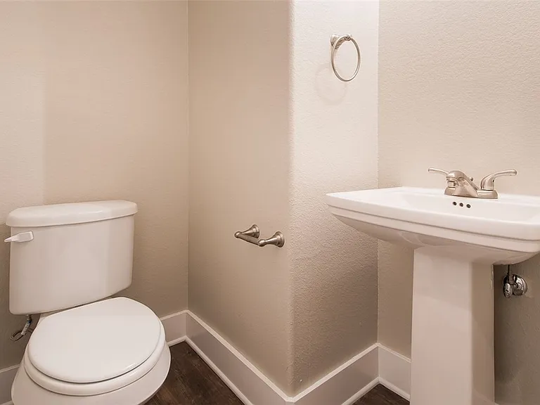 216 Howdy Ct — Photo 25