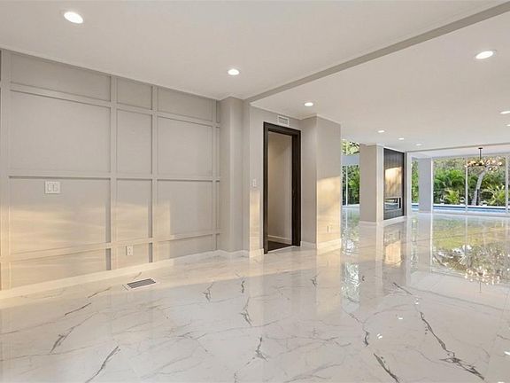 5th image of 4942 Hubner Cir