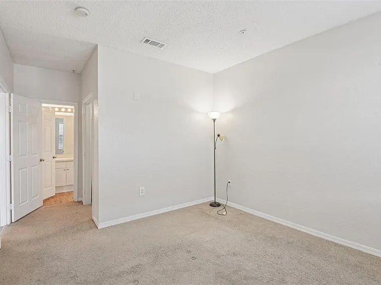 18001 Richmond Place Dr #1213 — Photo 19