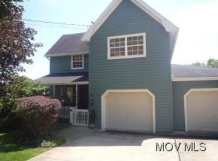 315 New England Ridge Rd, Washington, WV 26181