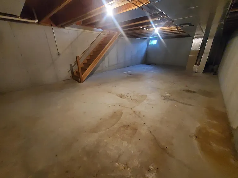 667 Walnut Tree Dr #1 — Photo 8