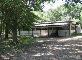 3211 Elmview St, Bonham, TX 75418