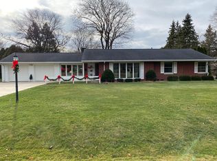 311 Heidel Rd, Thiensville, WI 53092