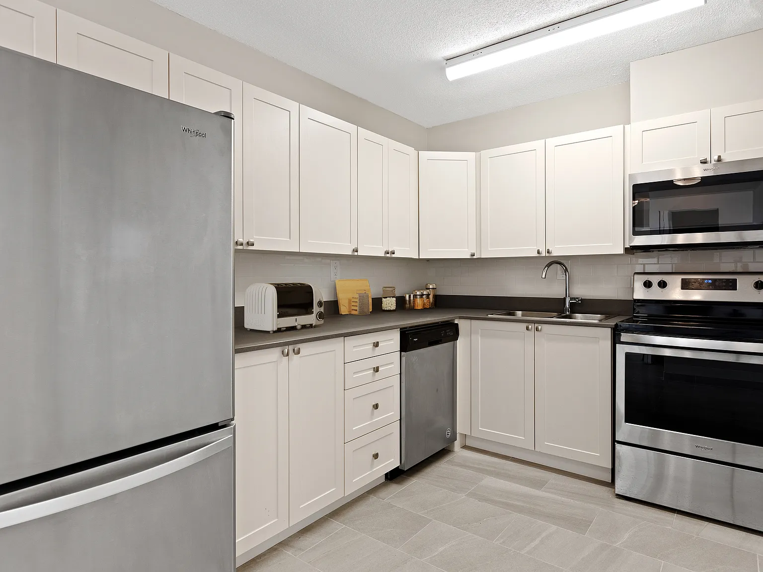Willowbrook Apartments — Photo 2