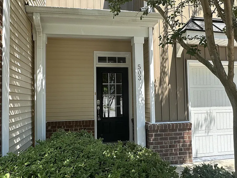 503 Panorama View Loop — Photo 2