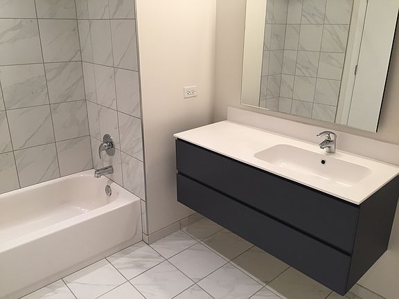 5th image of 803 N La Salle Dr #3105