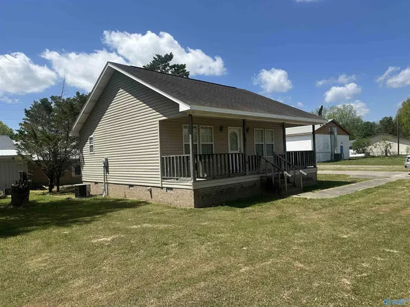 100 Wilks Ln, Henagar, AL 35978