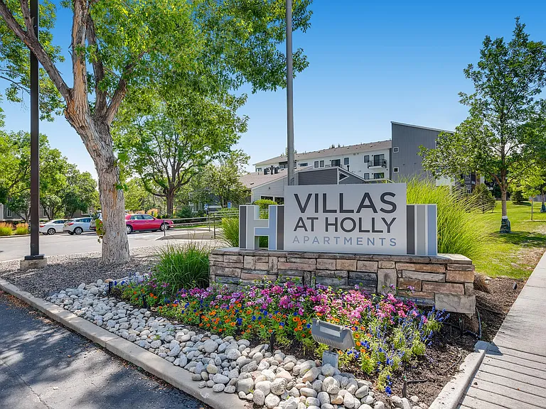 Villas at Holly | Centennial, Co. Apartments