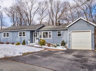 21 Mondamin Rd, Vernon Twp., NJ 07422
