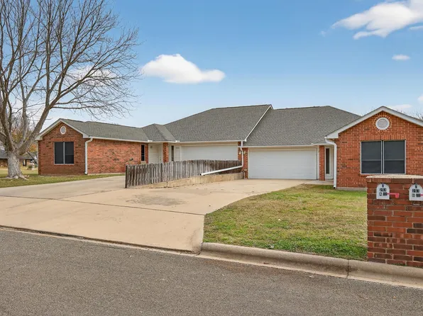 253 Brae Burn Circle, Meadowlakes, TX 78654