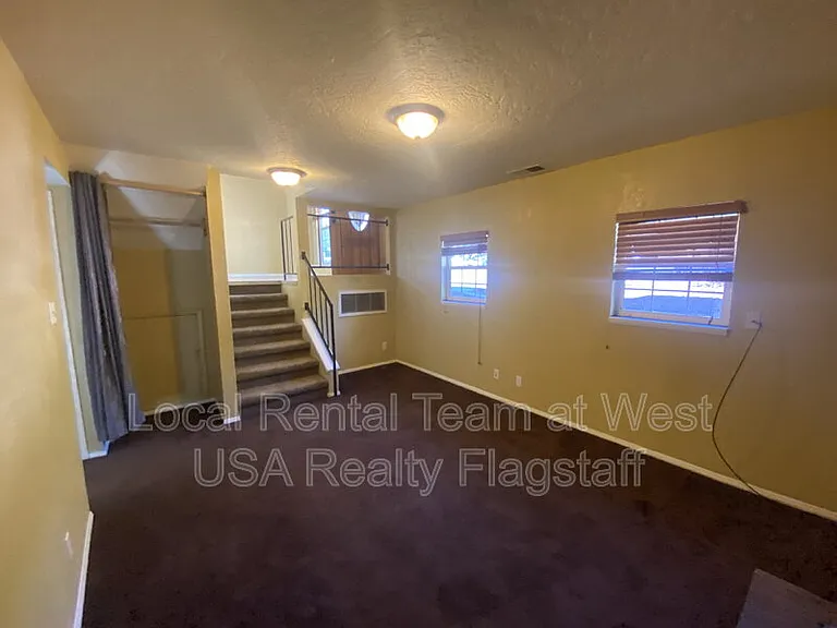 1607 N Prairie Way — Photo 12