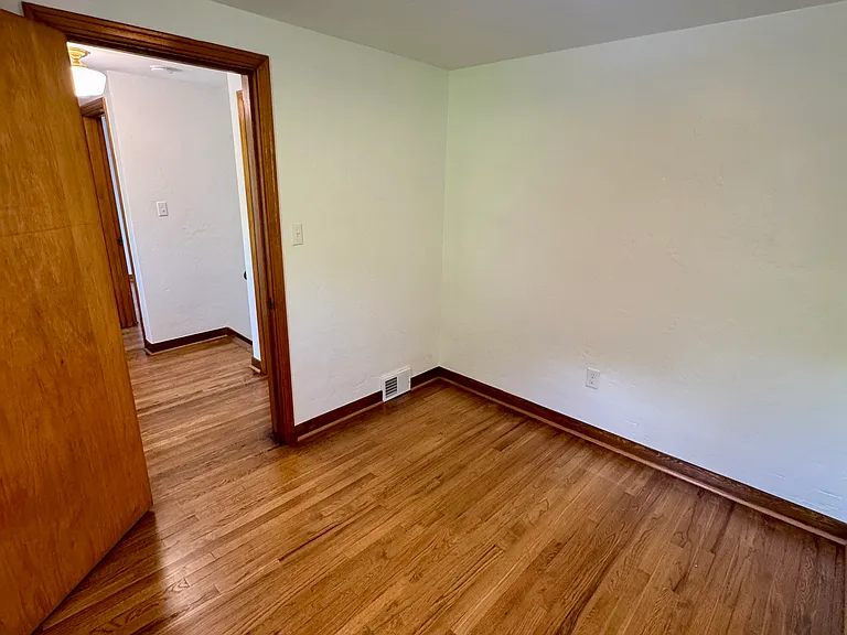 1643 Reamer St — Photo 18