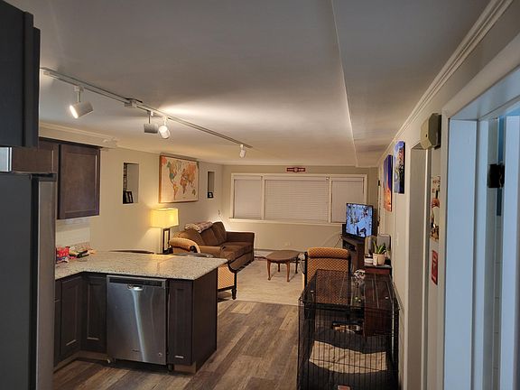 2nd image of 5817 N Elston Ave Unit G