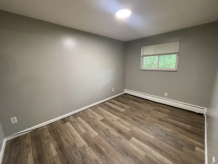 4201 Flintlock Dr #10 — Photo 4