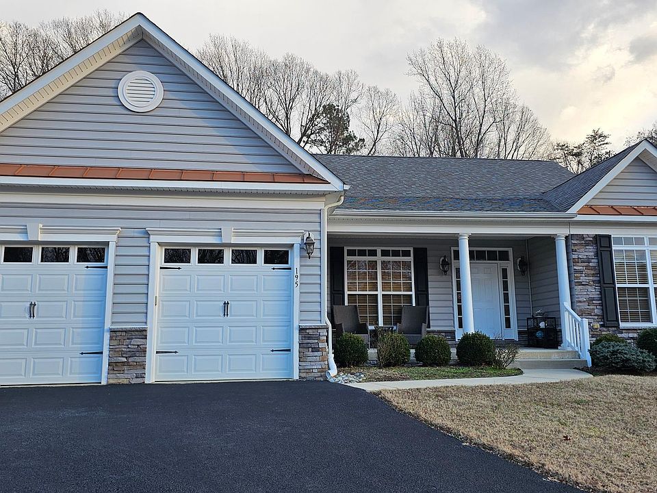 1st image of 195 Fountain Ln