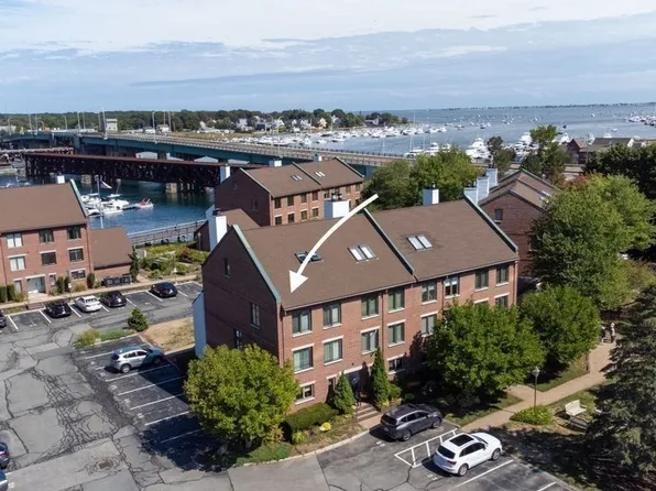 126 Merrimac St Unit 29, Newburyport, MA 01950