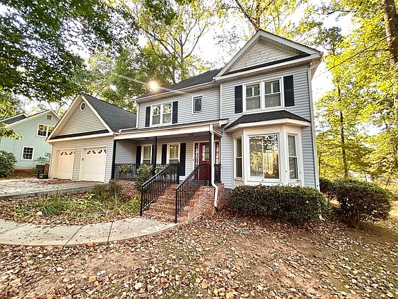 2nd image of 1616 Isham Dr