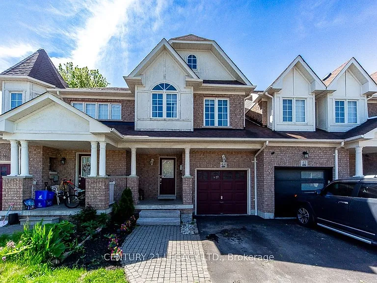 44 Tincomb Cres — Photo 3