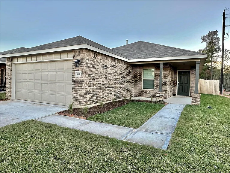 270 Cumberland Forest Dr — Photo 2