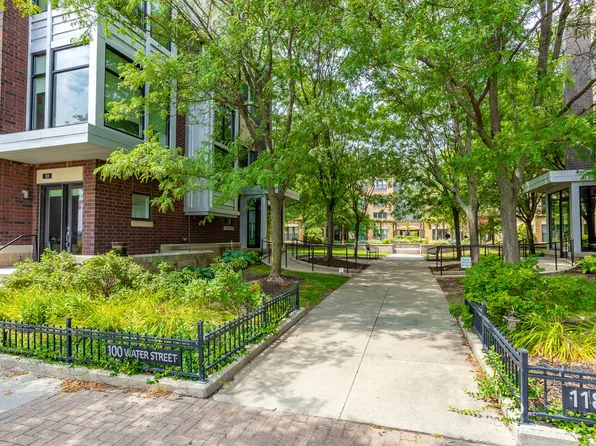 100 Water St APT 106, Des Moines, IA 50309