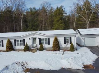 36 Sprucebrook Rd, Scituate, RI 02857