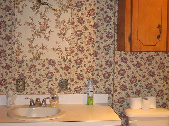 2nd image of 1008 Oak Grove Ave