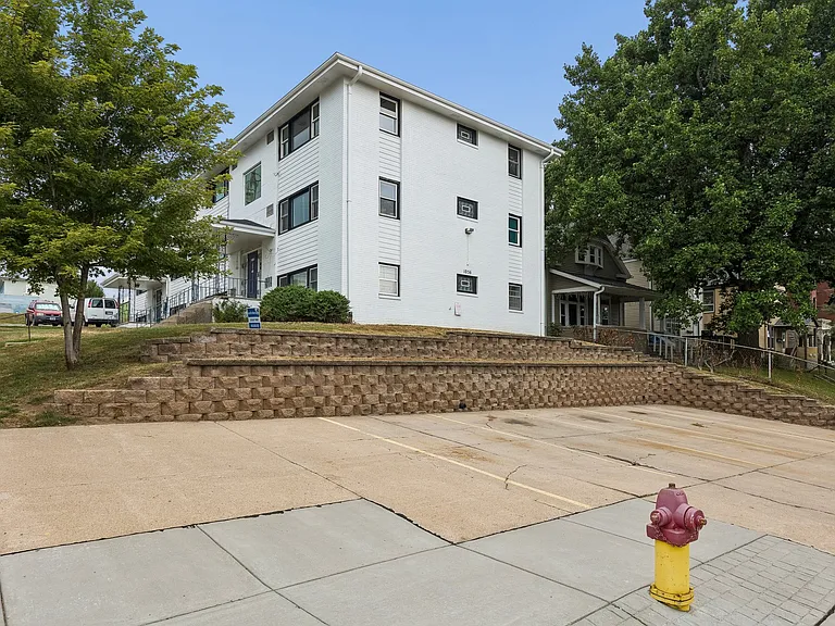 1056 S 29th St #9 — Photo 21