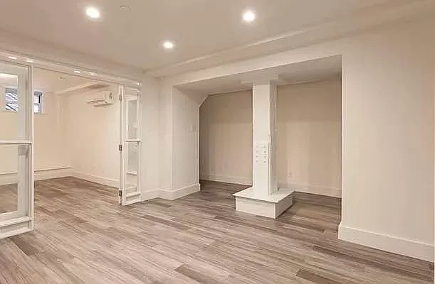 Rented by Compass | media 27