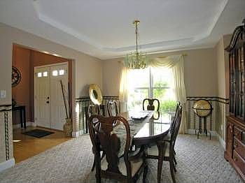 3rd image of 1585 Newport Dr