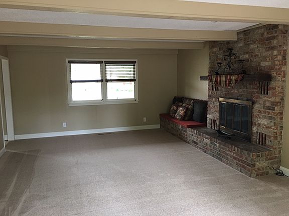 3rd image of 306 S Crawford St