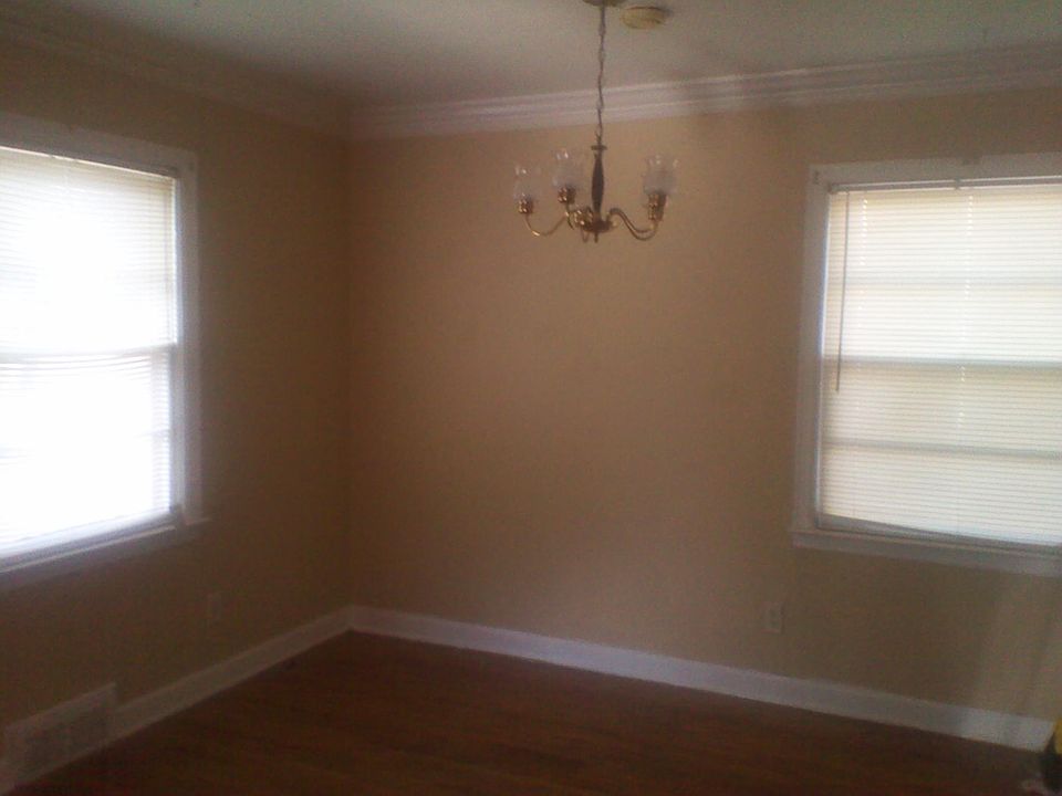 2nd image of 762 Houston St