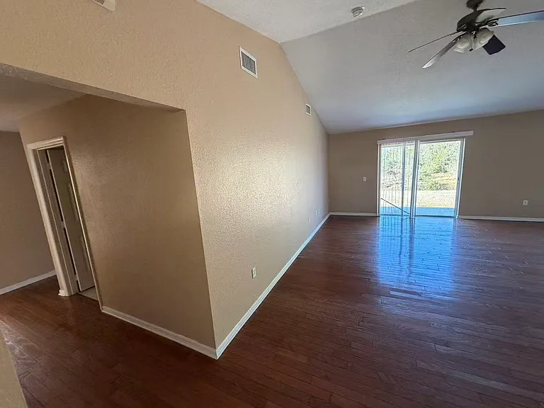 717 Cockatoo Ct — Photo 20