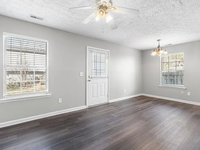 8228 Wynewood Ct — Photo 22