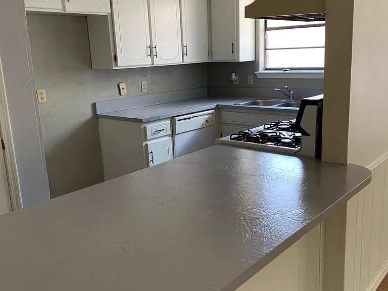1015 Sugarloaf Dr — Photo 4