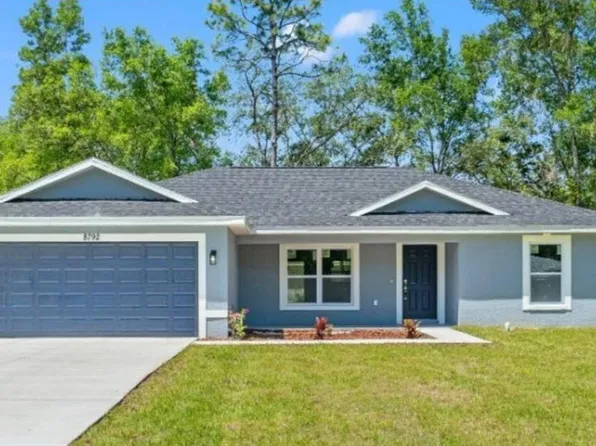 15 Malauka Pass Way, Ocklawaha, FL 32179