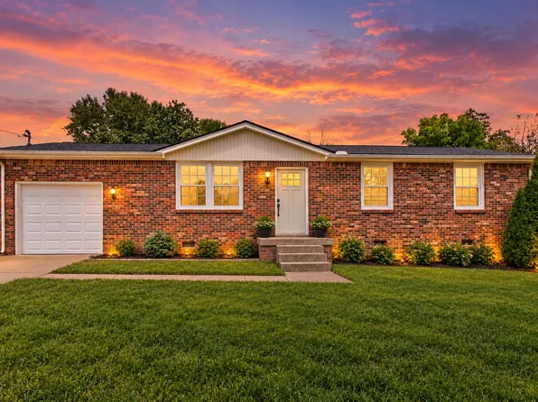 109 S Valley Rd, Hendersonville, TN 37075