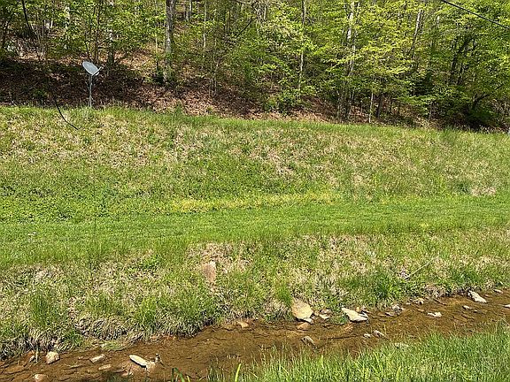 5th image of 804 Billy Branch Rd