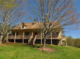 44 Pine Forest Dr, Weaverville, NC 28787