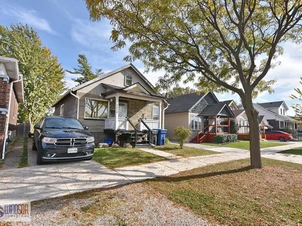 1518 Saint Luke Rd, Windsor, ON N8Y 3N3