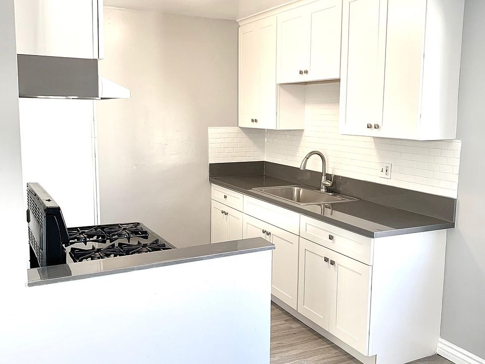 1st image of 10925 Pioneer Blvd