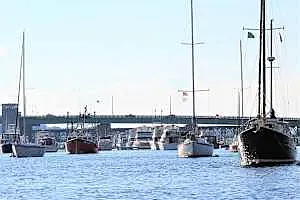 3 Riverside Dr — Photo 30
