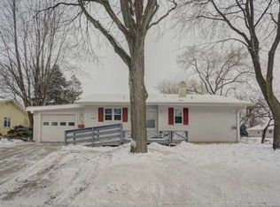 906 Chicory Way, Sun Prairie, WI 53590