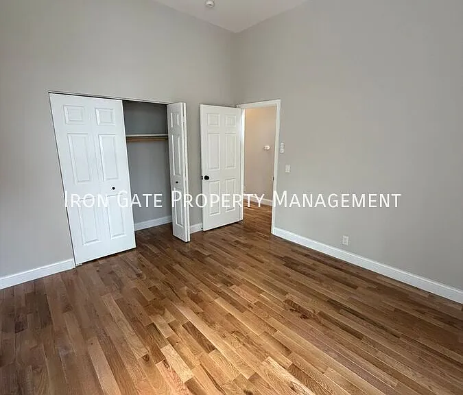 1022 Russell Blvd #B — Photo 14