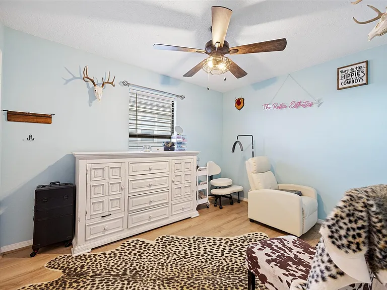 1114 Tiki Dr — Photo 22